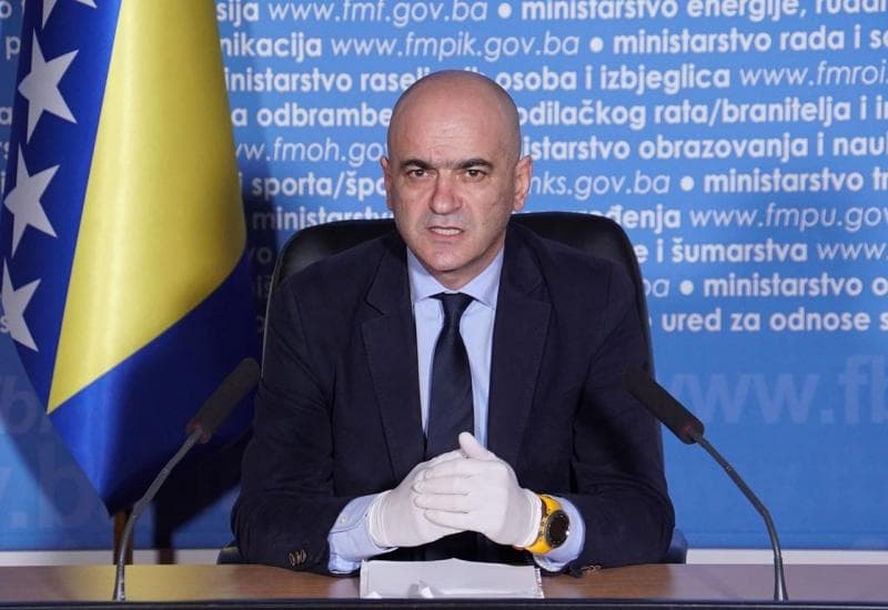 Ilustracija članka: ​Čerkez: Djeca od 6 do 10 godina ne moraju nositi maske tijekom nastave