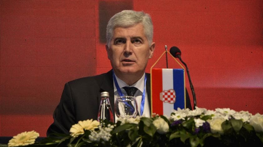 Ilustracija članka: Čović se odrekao plaće, pozvao sve parlamentarce da učine isto