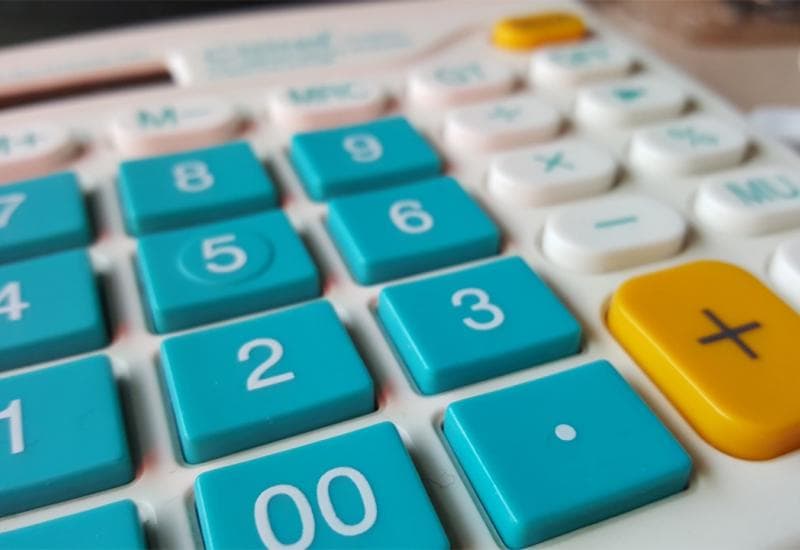 Ilustracija članka: U Federaciji do daljnjeg moguća isplata plaća bez uplate poreza i doprinosa