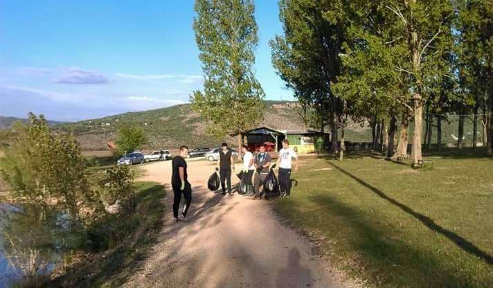 FOTO: UŠR Amur očistila jezera Krenicu i Nuga