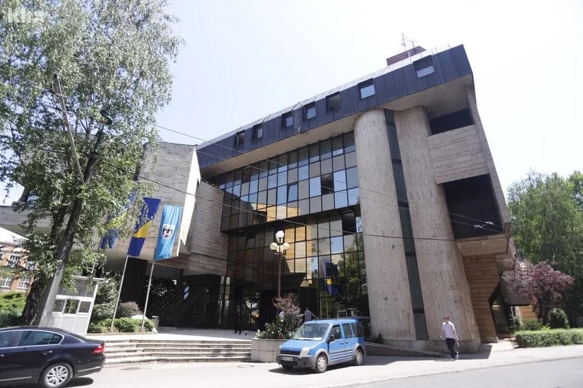 Ilustracija članka: Kasno sinoć prihvaćen prijedlog ‘korona zakona’, kao i rebalansa proračuna FBiH