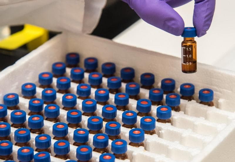 Ilustracija članka: ŽZH: Preminule 3 osobe, 5 novozaraženih, koronavirus ušao u Dom za starije i nemoćne “Vita” u Grudama