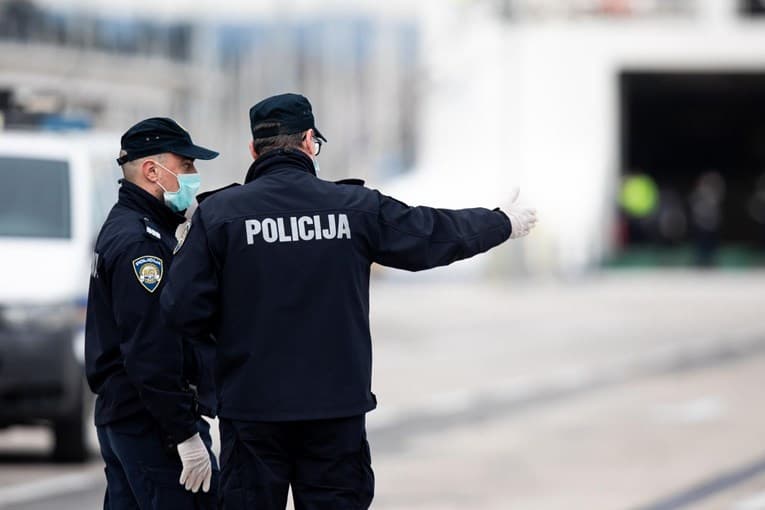 Ilustracija članka: Policija istražuje zamjenu kartona u Splitu, javile se obitelji žrtava