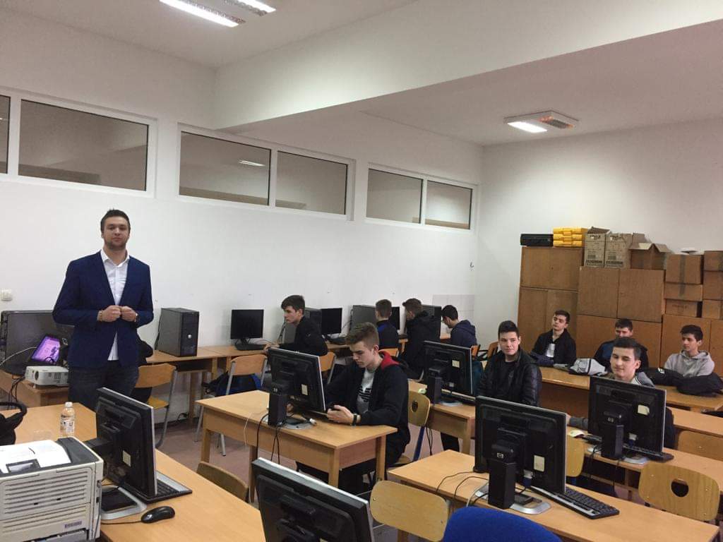 Ilustracija članka: U Posušju će se školovati farmaceutski tehničari i elektrotehničari