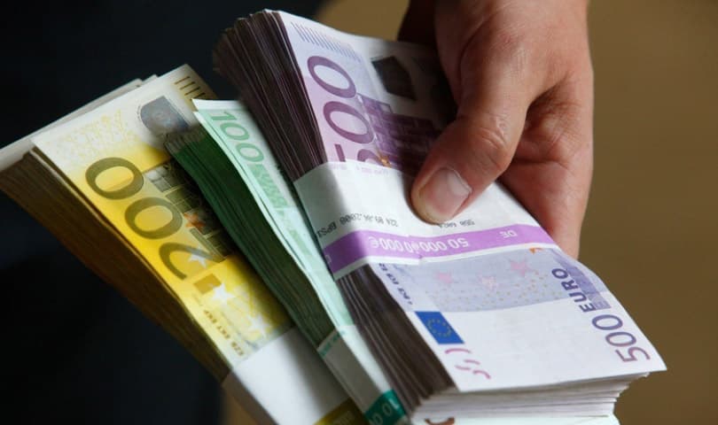 Ilustracija članka: Žena iz Tomislavgrada uhvaćena na granici s 258 tisuća eura