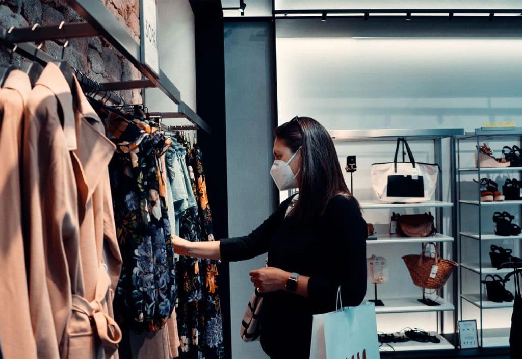 Ilustracija članka: Dopušteno isprobavanje odjeće u prodavnicama, uz jedan uvjet trgovcima