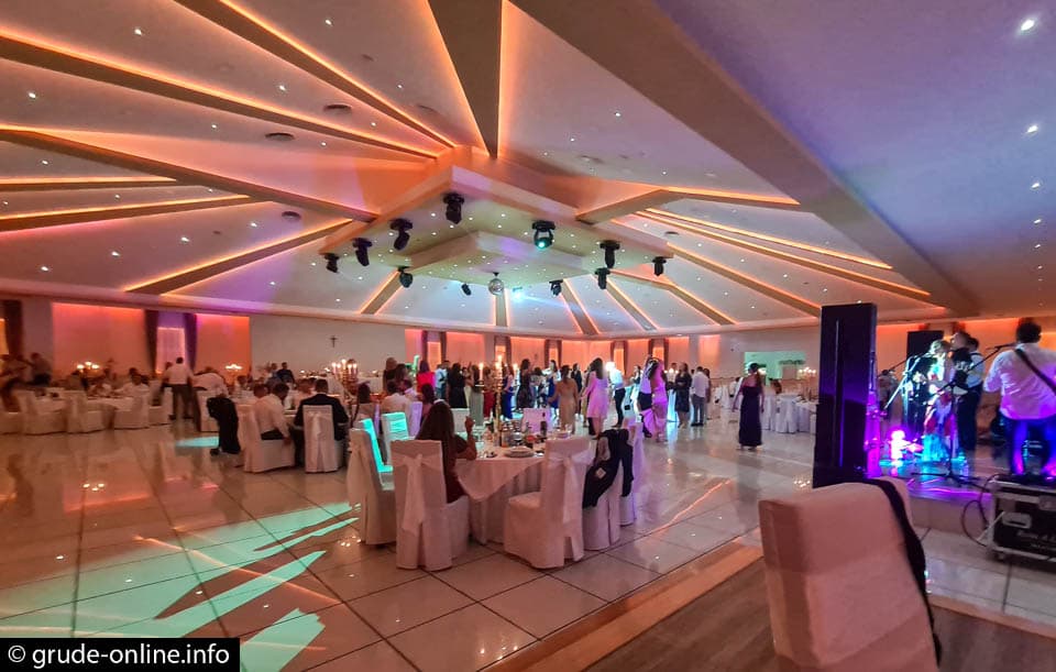 Ilustracija članka: Mladenci sve češće biraju Hercegovinu: upola niži troškovi svadbi nego u Hrvatskoj