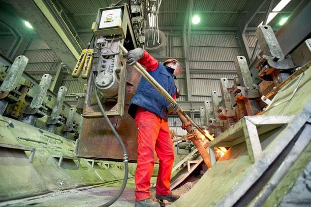 Ilustracija članka: Aluminij Industries isplatio prve plaće, ponovno pokretanje proizvodnje ide po planu