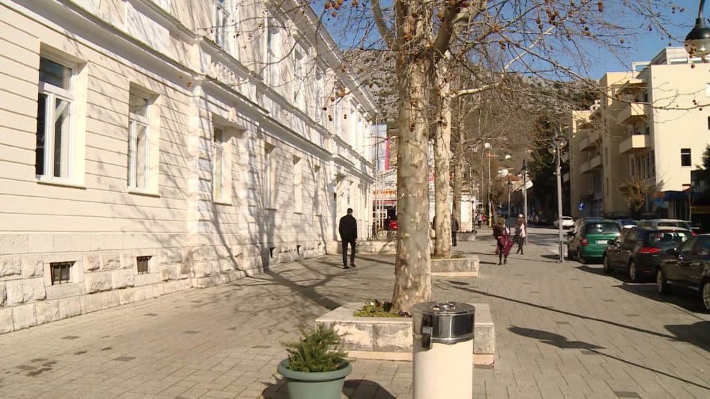 Ilustracija članka: Ljubuški: Svim brucošima novčana potpora od 500 maraka