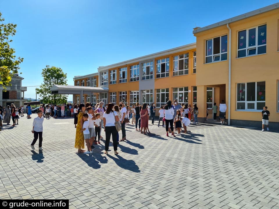 Ilustracija članka: Grude: Upis djece u osnovne škole za školsku godinu 2025./2026.