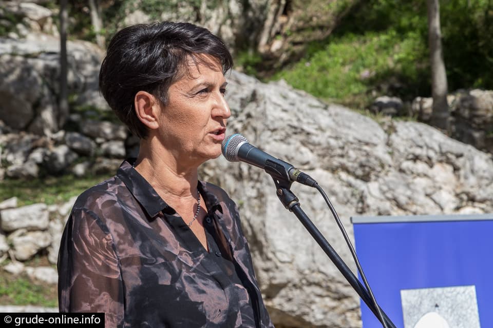 Ilustracija članka: Mikulić: Učenicima nećemo uzeti cijele zimske praznike