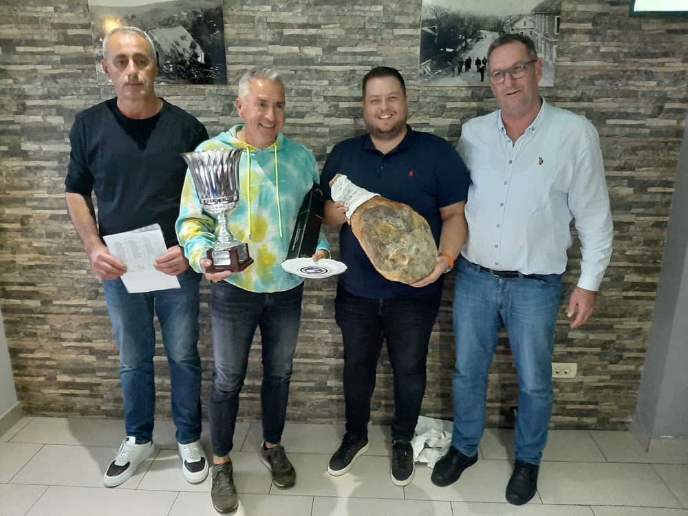 Ilustracija članka: Posušje: Mladen Mušura pobjednik 12. Vinskog turnira u golfu (FOTO)