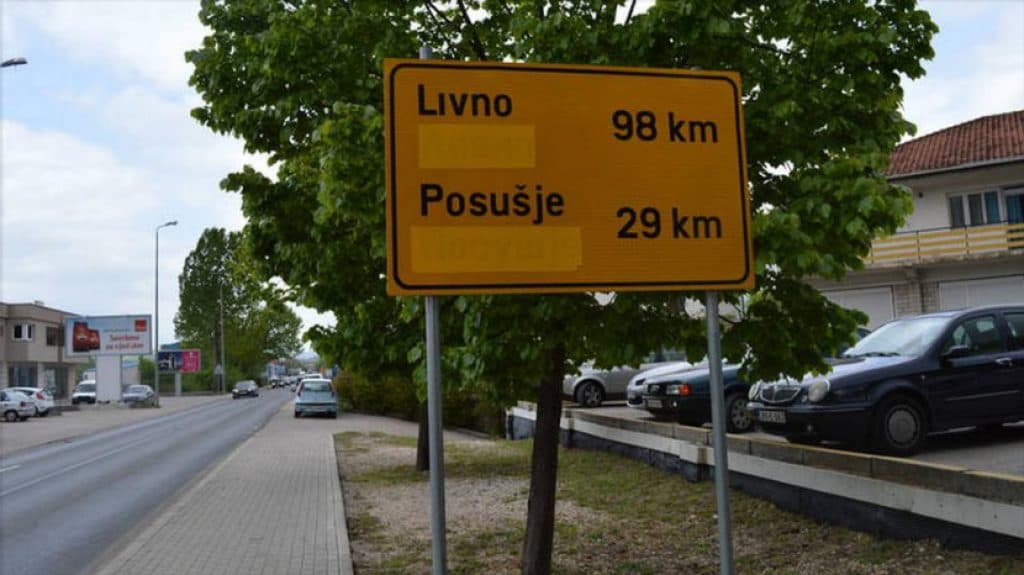 Ilustracija članka: Hrvati će osporiti naziv RS budu li se osporavale šahovnica i Herceg Bosna