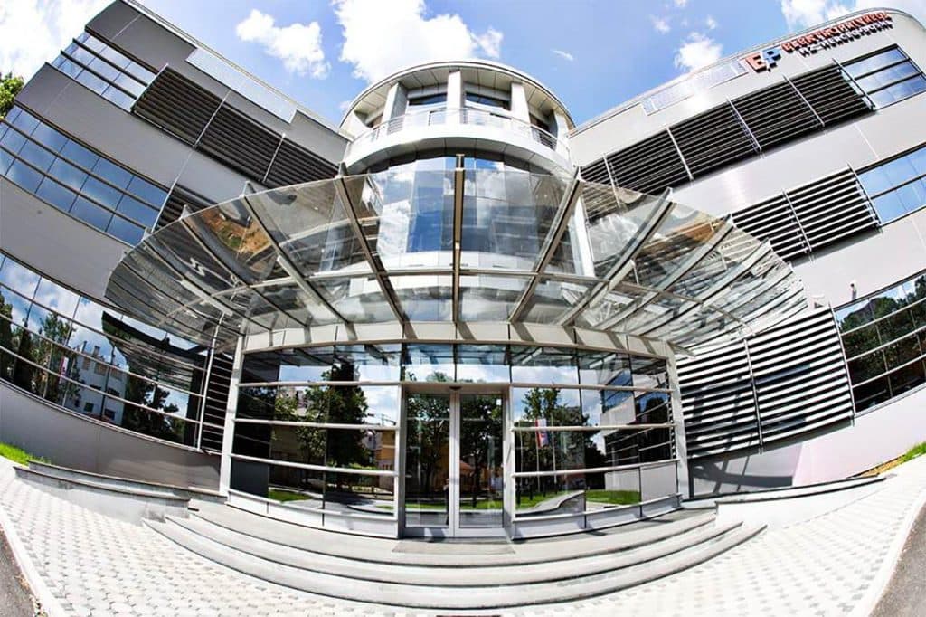 Ilustracija članka: Prevaranti koji ulaze u domove nemaju veze s Elektroprivredom HZ HB