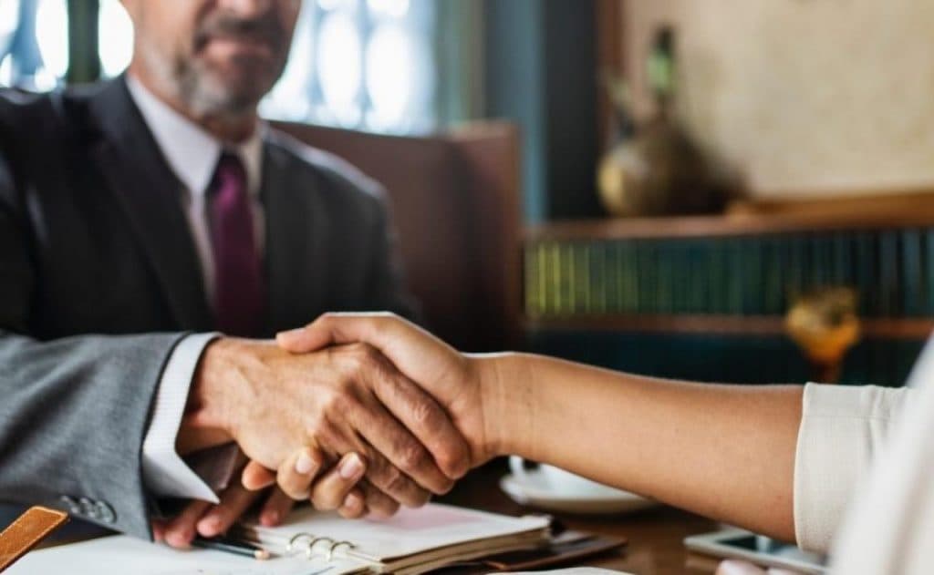 Ilustracija članka: Javna poduzeća u FBiH: Od 1500 novih radnika, 330 primljeno bez natječaja