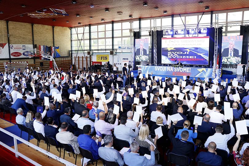 Ilustracija članka: HNS BiH usvojio Rezoluciju kojom se upozorava na višestruko preglasavanje Hrvata, evo što u njoj piše