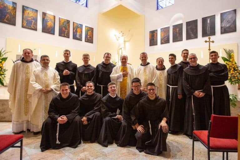 Ilustracija članka: Humac: Jedanaestorica novaka dali prve privremene zavjete