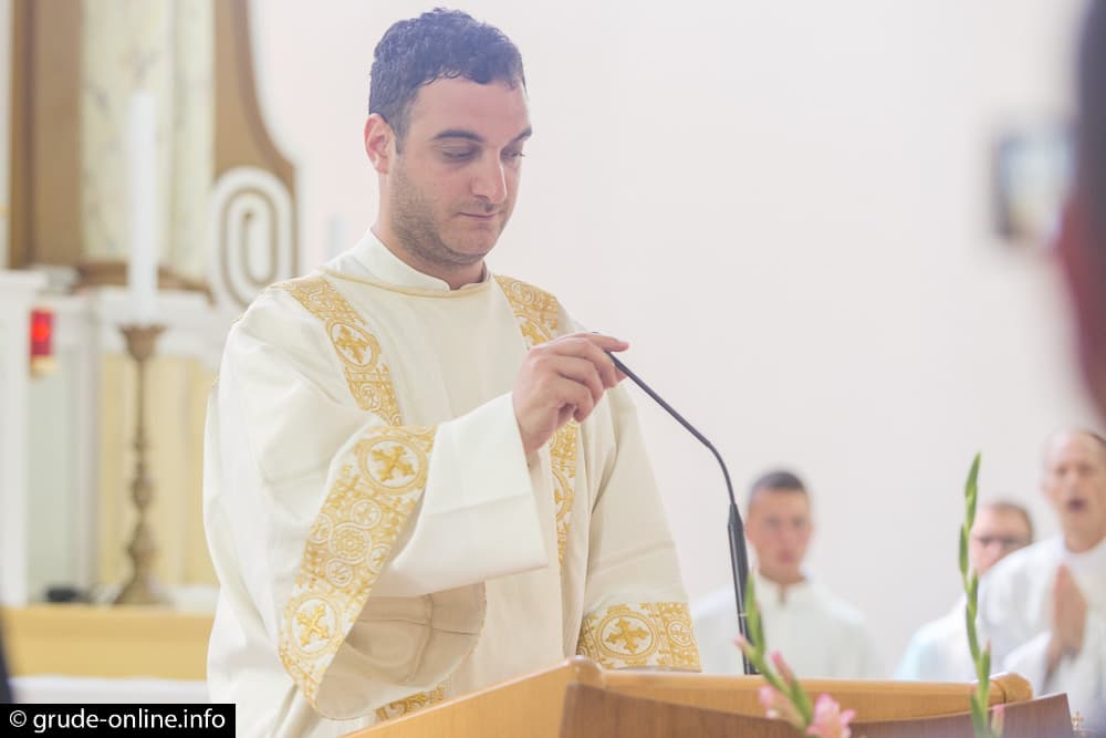 Ilustracija članka: U nedjelju u Ružićima mlada misa fra Marka Bandića