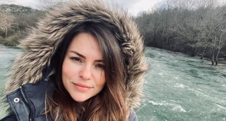 Ilustracija članka: Ivana Tomić cijepila se nakon očeve smrti: “Kao da me čeka smrtna presuda”