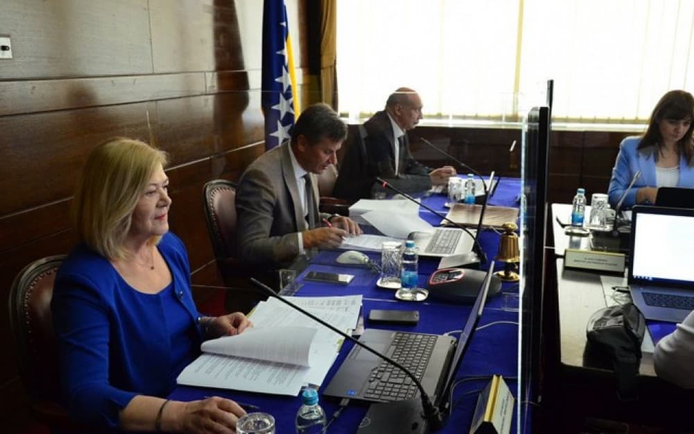 Ilustracija članka: ŽZH će dobiti 8.3 milijuna maraka iz sredstava aranžmana sa MMF-om