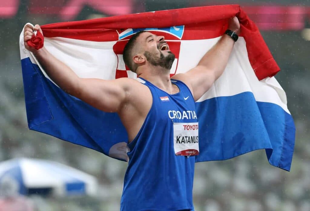Ilustracija članka: Svečani doček olimpijca Ivana Katanušića u Imotskom