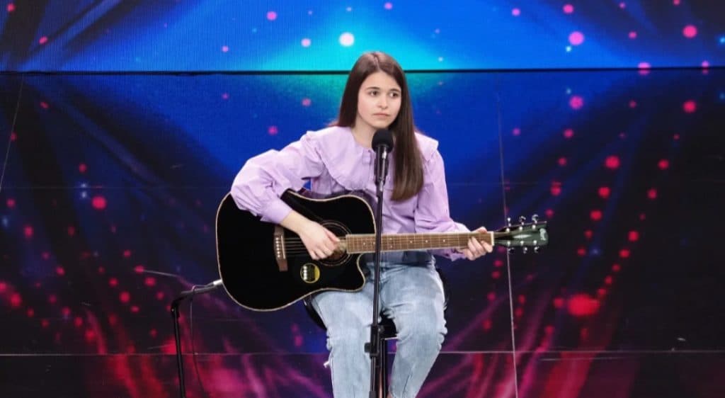 Ilustracija članka: Ramljanka Lucija Šarčević anđeoskim glasom rasplakala žiri Supertalenta