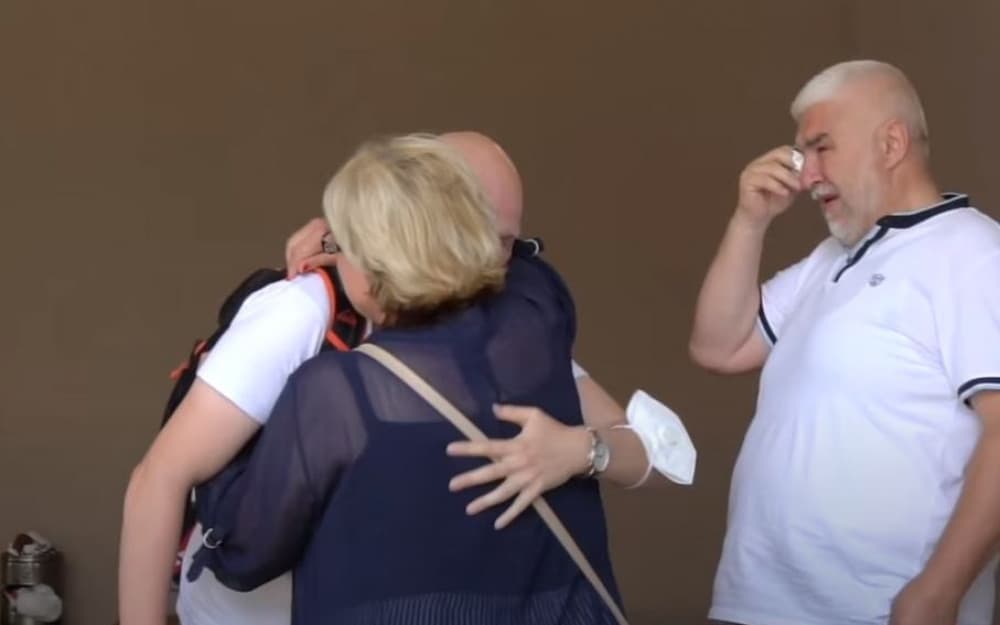 Ilustracija članka: Videosnimkom odlaska u Njemačku mladi doktor iz BiH rasplakao gledatelje