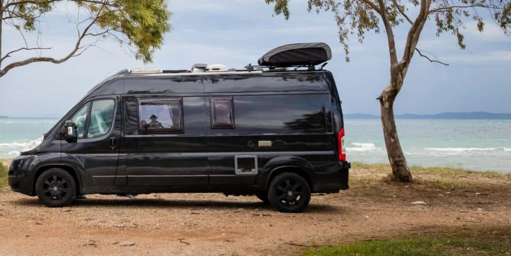 Ilustracija članka: U vozilo imotskih oznaka htjeli ugurati 16-godišnjaka