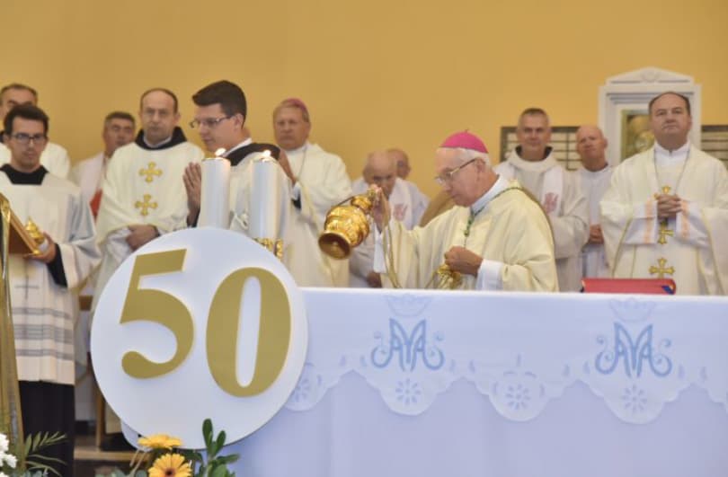 Ilustracija članka: Nadbiskup Pezzuto proslavio zlatni jubilej u Međugorju