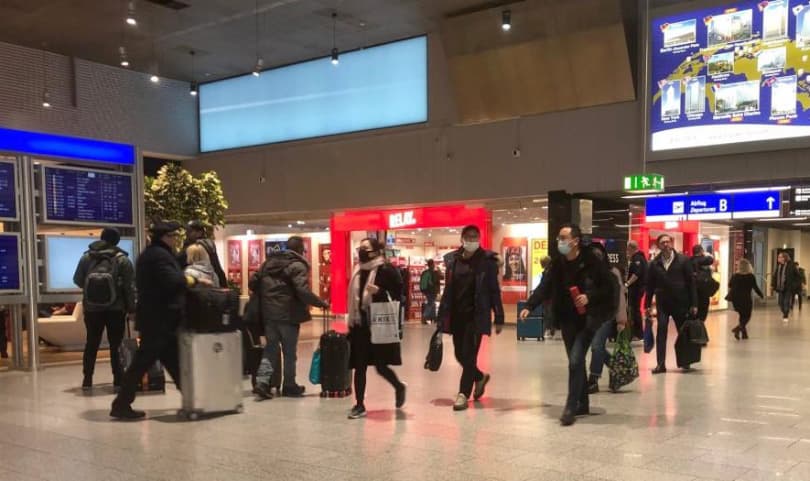 Ilustracija članka: Obitelj iz BiH izbačena iz zrakoplova, jer dvogodišnji dječak nije htio nositi masku