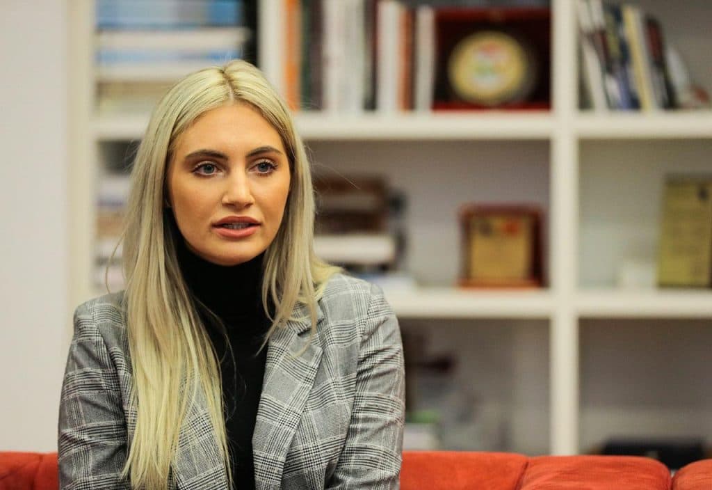 Ilustracija članka: Odličan uspjeh studentice iz BiH: Patentirala uređaj za zbrinjavanje infektivnog medicinskog otpada