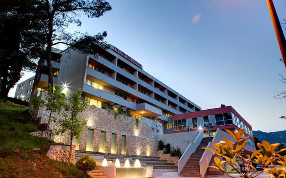 Ilustracija članka: Od 1. siječnja 2022. godine svim studentima Sveučilišta u Mostaru omogućena prehrana u Sc Mostar