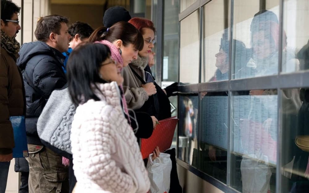 Ilustracija članka: Tvrtke se zatvaraju, potrošnja opada, kriza u BiH ne jenjava