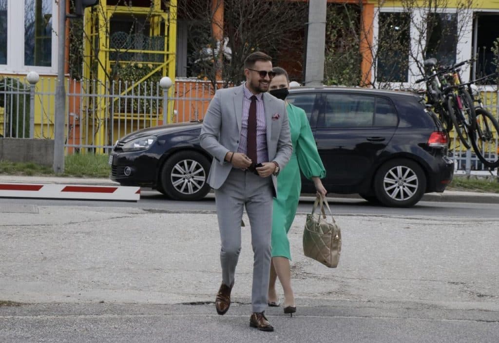 Ilustracija članka: Fikret Hodžić s pištoljem hodao po Mostaru?