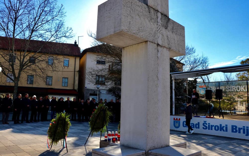 Ilustracija članka: Široki Brijeg: Dan sjećanja na pobijene franjevce i puk
