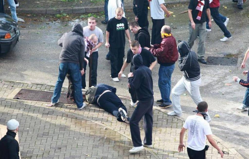 Ilustracija članka: Knezović tvrdi da nije kriv: Taj dan je napadnut grad od strane huligana. Ugroženi su bili građani, policija, djeca…