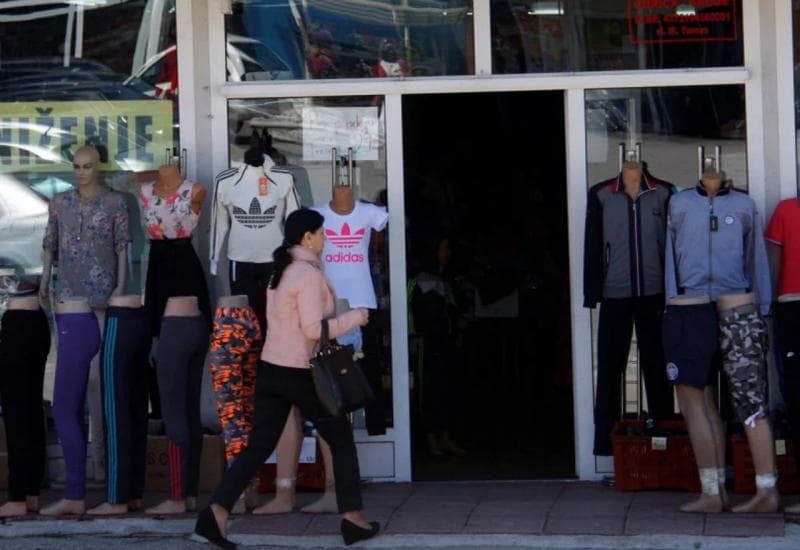 Ilustracija članka: Gorica kao Eldorado za Dalmatince: Kupuje se odjeća, hrana, potrepštine…