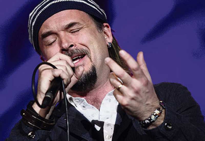 Ilustracija članka: Gibonni dolazi u Mostar