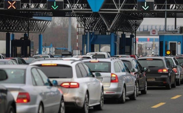 Ilustracija članka: Kaos na granici s Hrvatskom: Novi EU sustav izazvao ogromne gužve prema BiH!