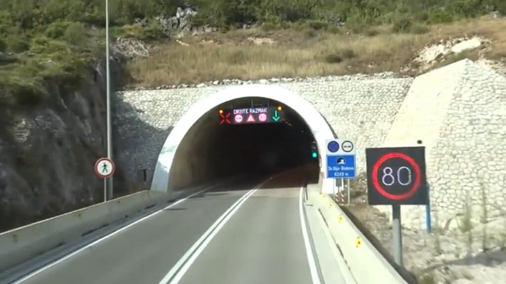 Ilustracija članka: Tunel Sveti Ilija mogao bi se otvoriti već krajem studenoga, Hrvatske ceste najavljuju raniji završetak radova