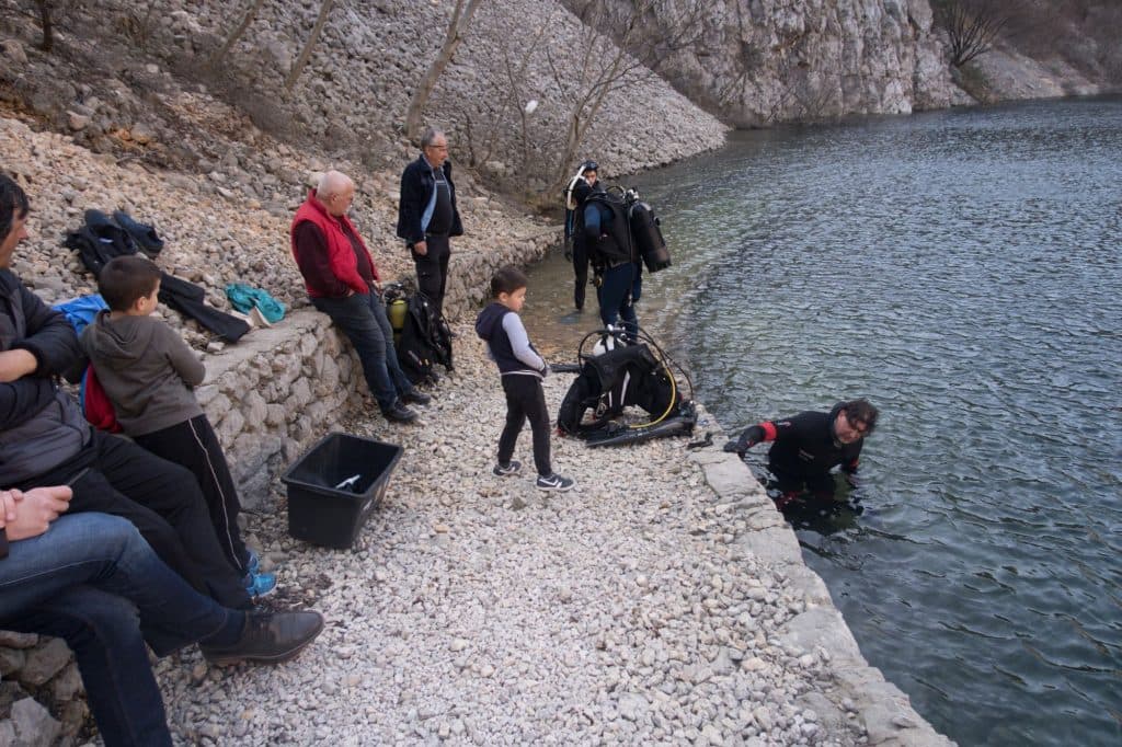 Ilustracija članka: Na Modrom i Crvenom jezeru ponovno se organiziraju ronilačka natjecanja!