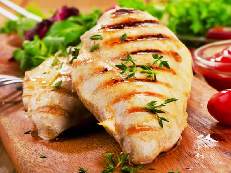 Ilustracija članka: Najavljeno pojeftinjenje pilećeg mesa