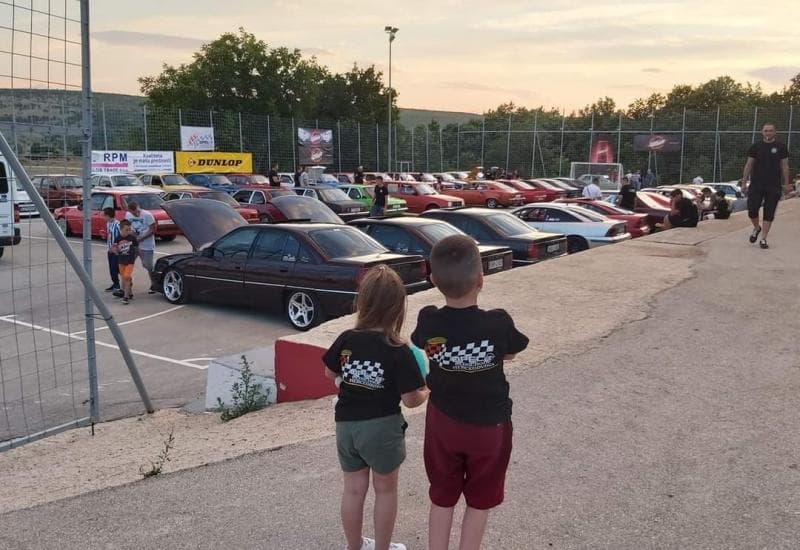 Ilustracija članka: Vikend u srpnju okuplja ljubitelje Opela u zapadnoj Hercegovini