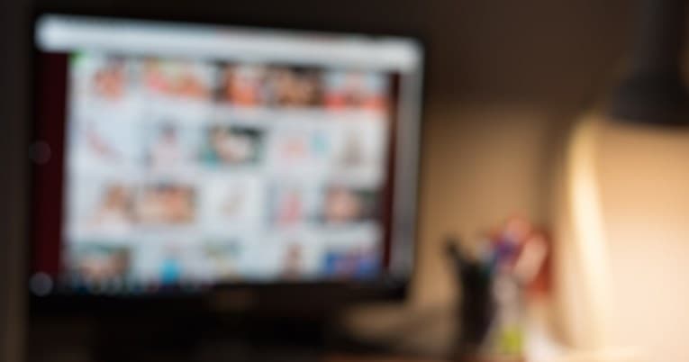 Ilustracija članka: Studenti na tulumu u Zagrebu tajno snimili spolni odnos mladića i djevojke, podignuta optužnica