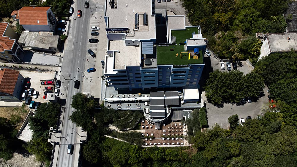 Ilustracija članka: Zoran Mamić kupio veliki stan u Mostaru, izgradio i igralište