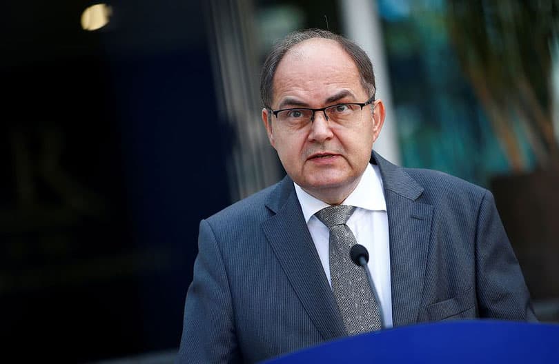 Ilustracija članka: Schmidt: Reforma Izbornog zakona nakon općih izbora