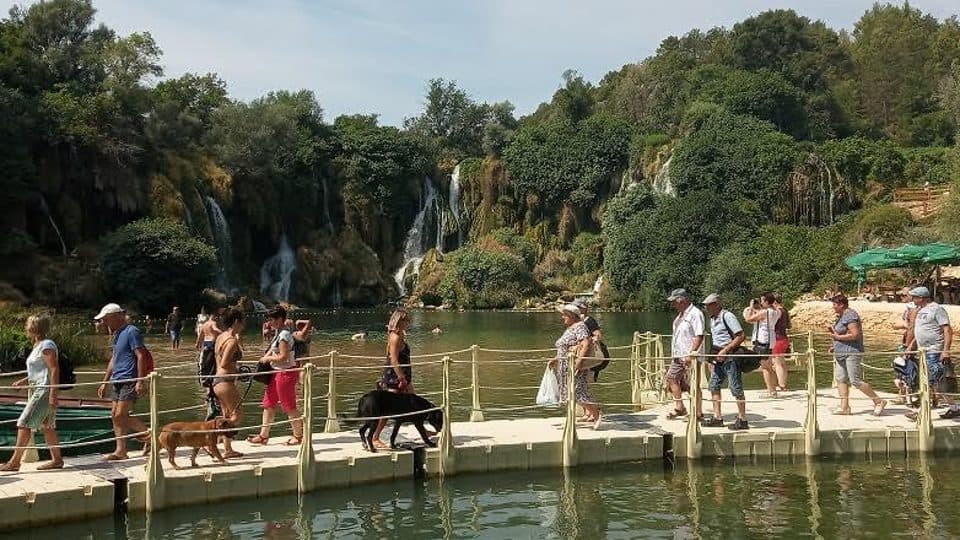 Ilustracija članka: S kruzera na Kravicu: Sve brojniji Francuzi, Englezi, Amerikanci…