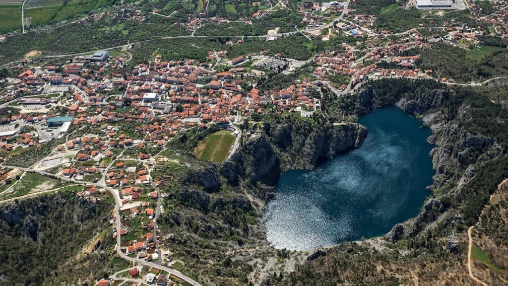 Ilustracija članka: Imotska jezera i Biokovo dogodine postaju geopark UNESCO-a