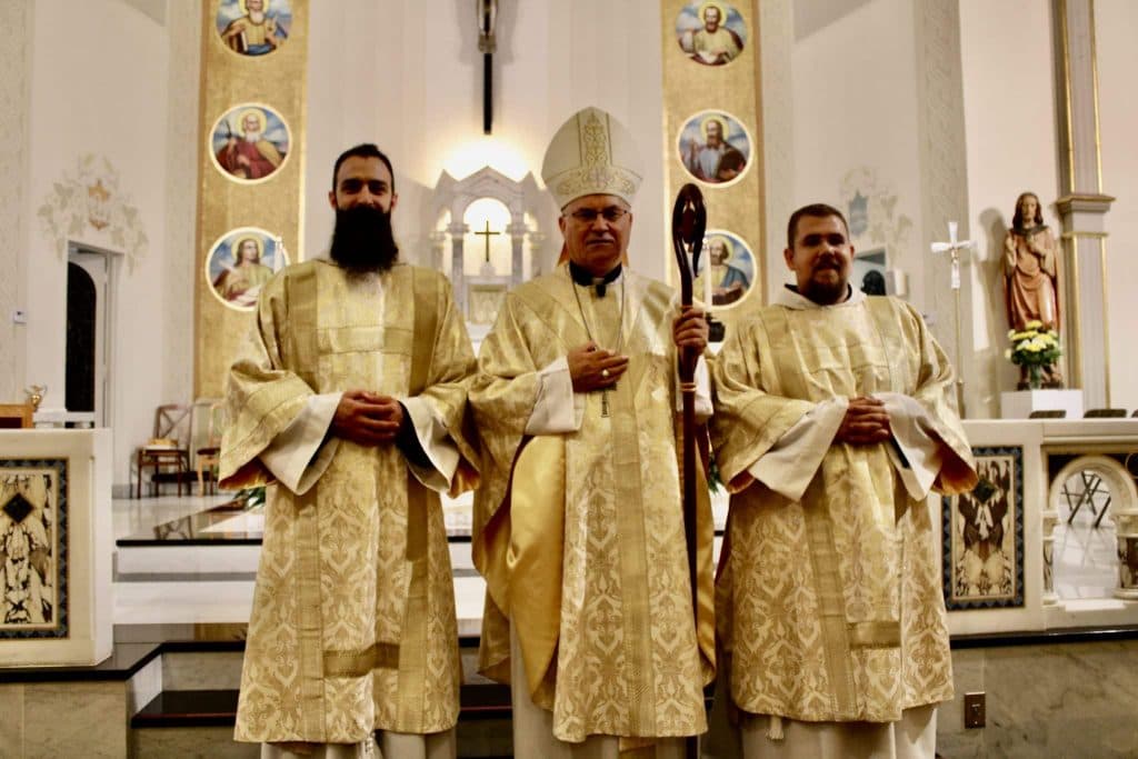 Ilustracija članka: Gruđanin fra Alojzije Slavko Anđelić i fra Slaven Tomić u Chicagu zaređeni za đakone