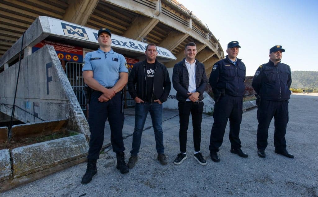 Ilustracija članka: Mladi Hercegovac prvi put u životu došao na Poljud gledati Hajduka – i čovjeku spasio život